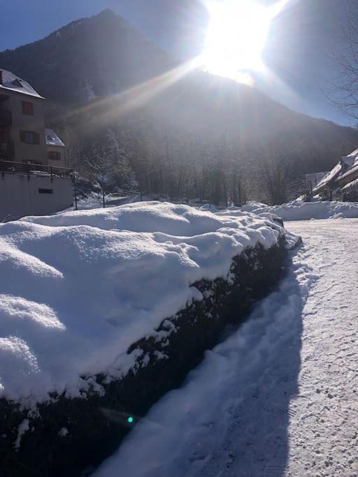 "La Cle Doree" Appartement Balcon Ensoleille Vue Montagne Wifi Каутерец Екстериор снимка