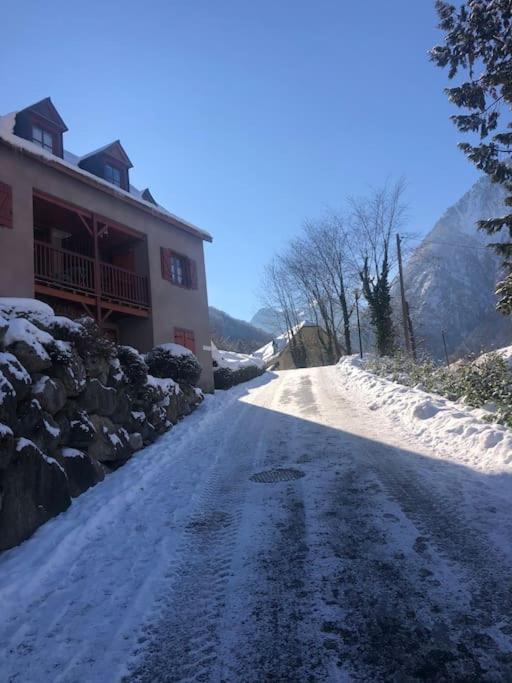 "La Cle Doree" Appartement Balcon Ensoleille Vue Montagne Wifi Каутерец Екстериор снимка