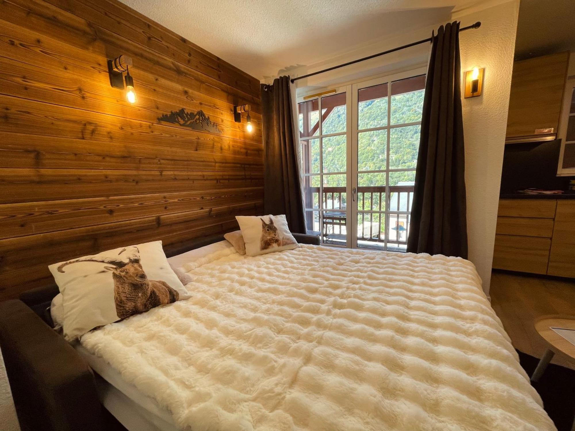 "La Cle Doree" Appartement Balcon Ensoleille Vue Montagne Wifi Каутерец Екстериор снимка